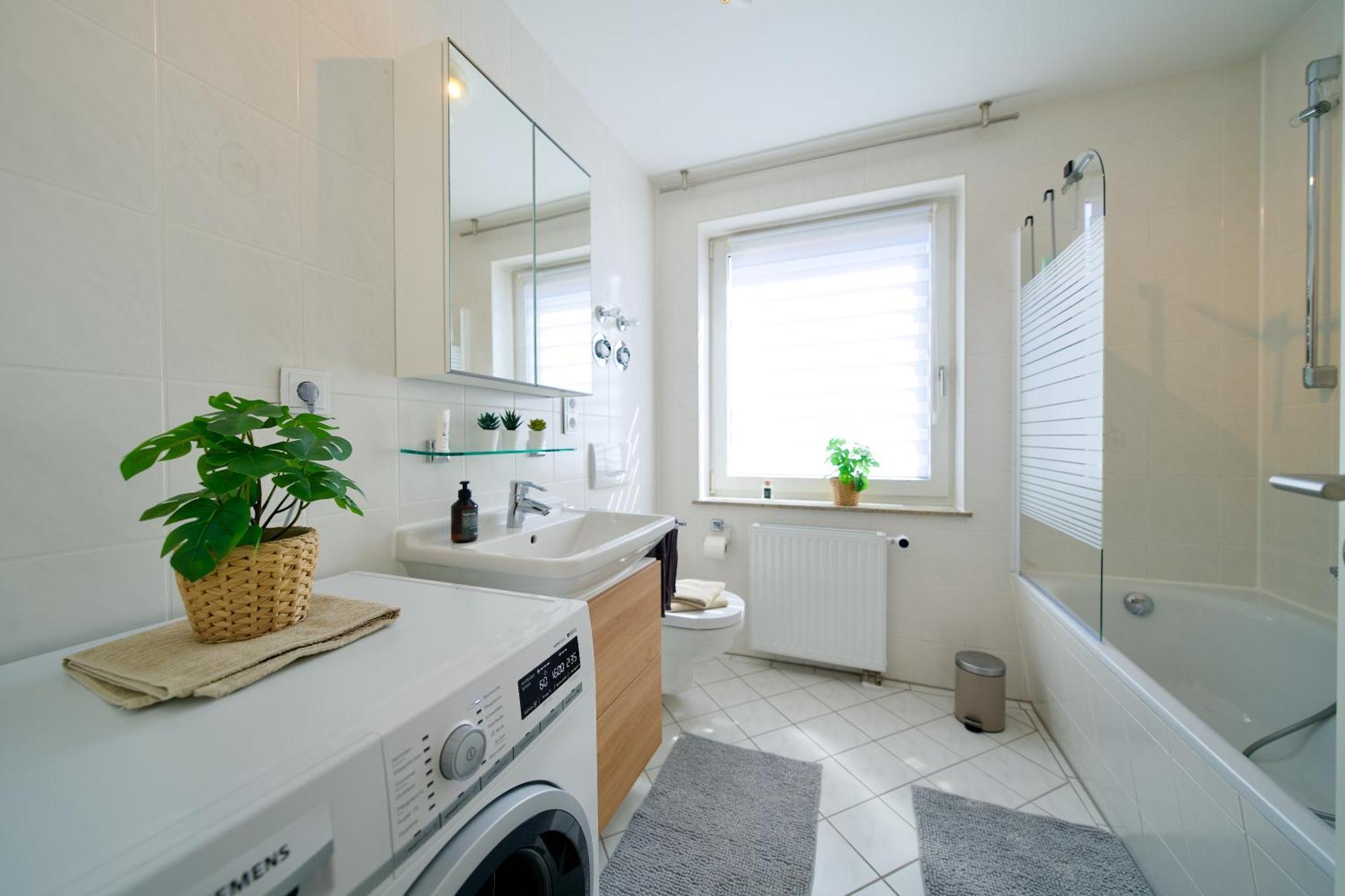 شقة Edler Wohnraum Schwanenteich-Oase Mit Balkon, Kaffeevollautomat, Lift & Parkplatz اتسوكو المظهر الخارجي الصورة