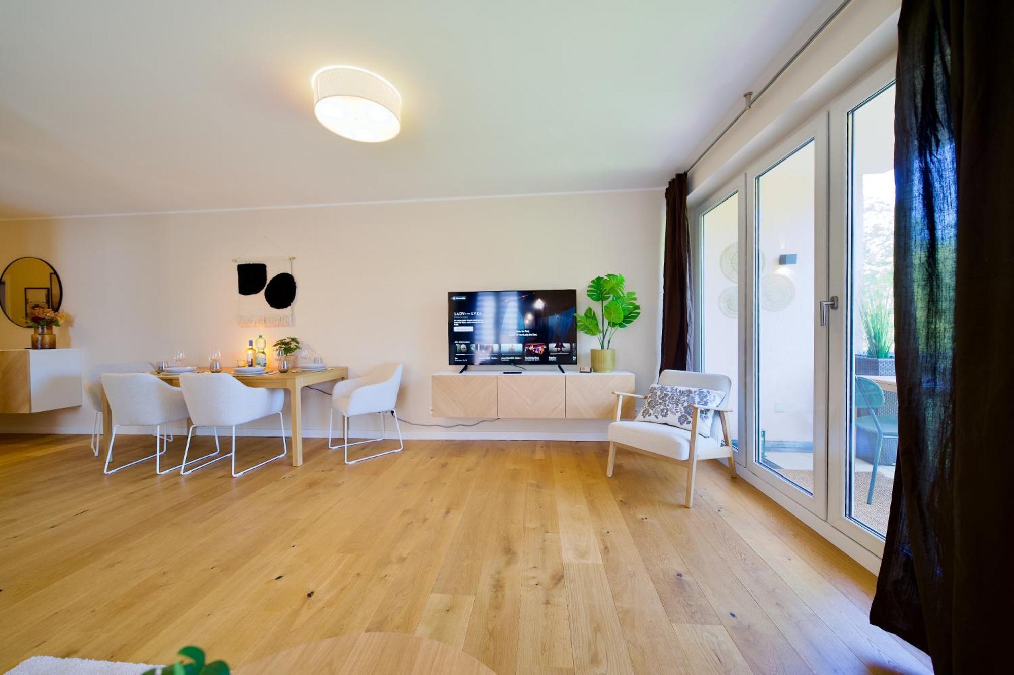 شقة Edler Wohnraum Schwanenteich-Oase Mit Balkon, Kaffeevollautomat, Lift & Parkplatz اتسوكو المظهر الخارجي الصورة