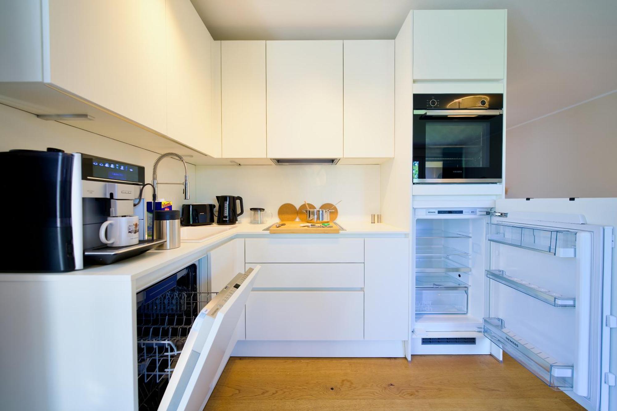 شقة Edler Wohnraum Schwanenteich-Oase Mit Balkon, Kaffeevollautomat, Lift & Parkplatz اتسوكو المظهر الخارجي الصورة