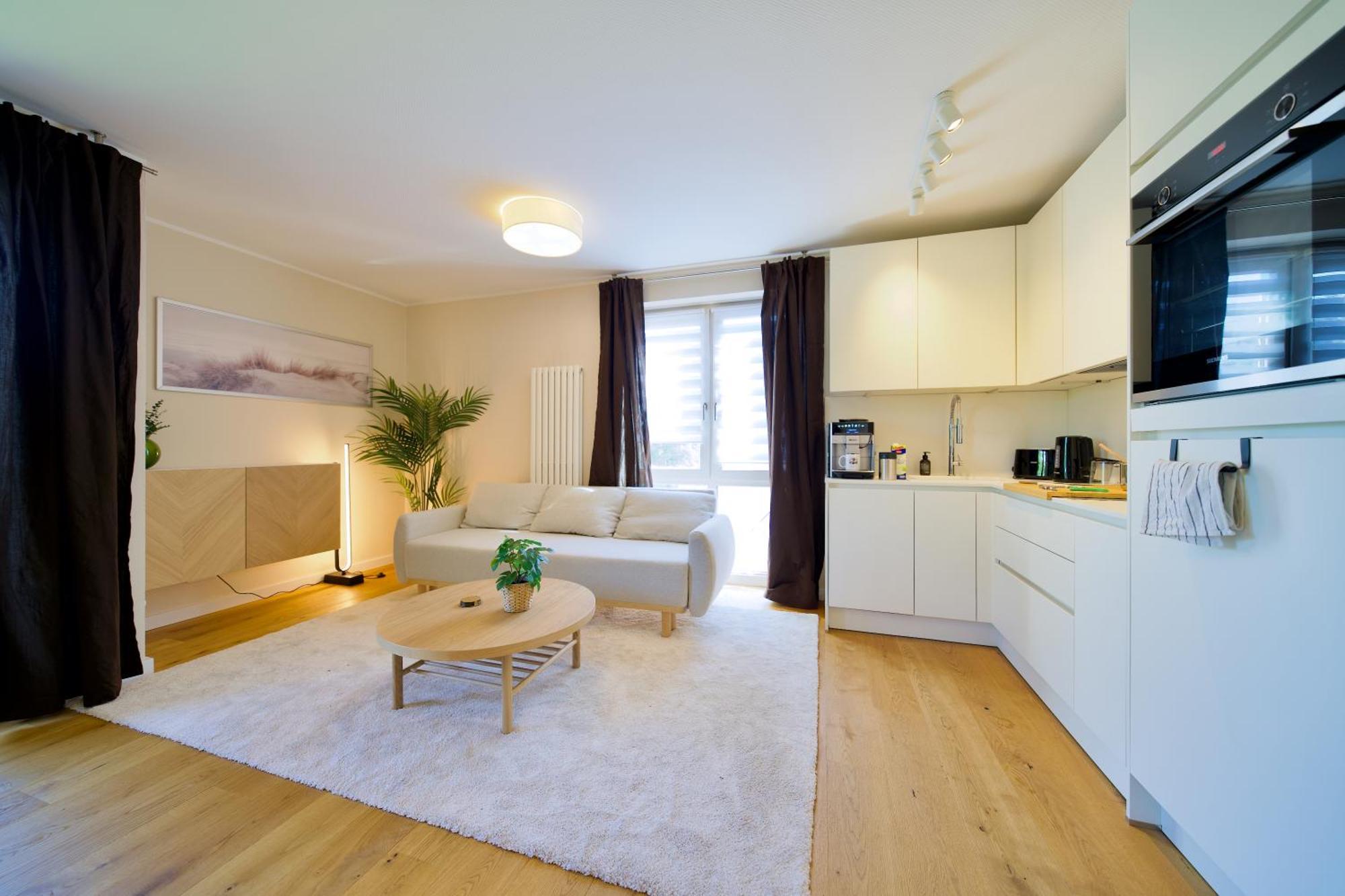 شقة Edler Wohnraum Schwanenteich-Oase Mit Balkon, Kaffeevollautomat, Lift & Parkplatz اتسوكو المظهر الخارجي الصورة